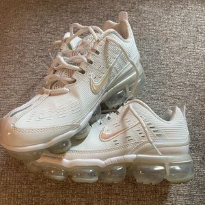 Nike Vapor Max 360 metallic white